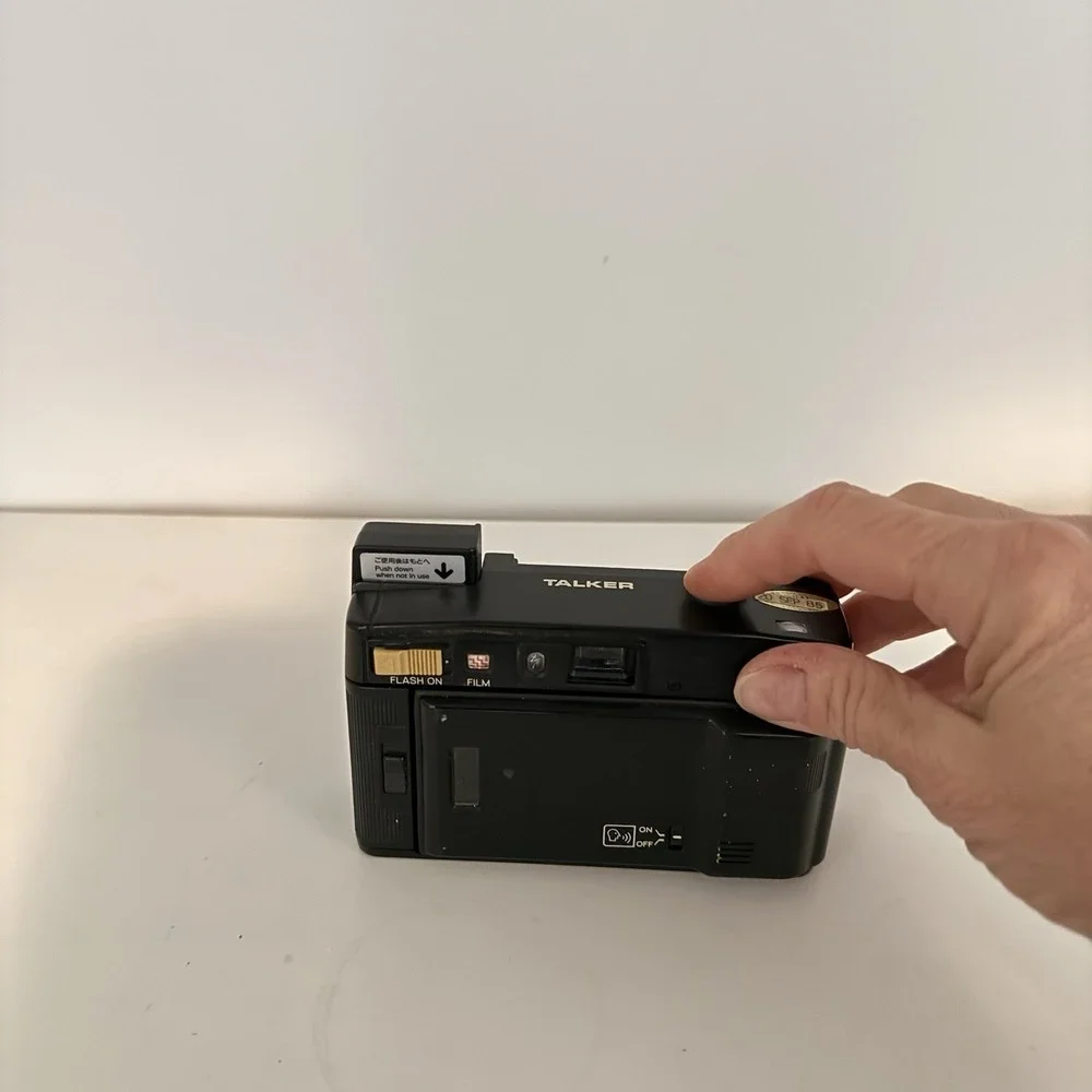 Minolta Talker AFSv 35mm Point Shoot Film Camera Autofocus Tested Working w Case
